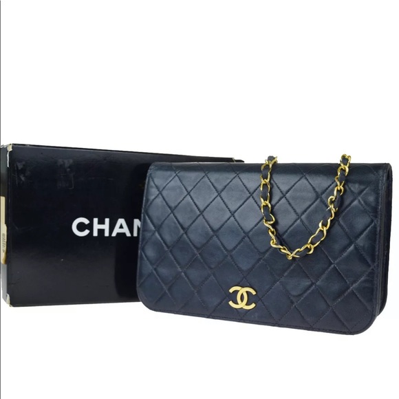 CHANEL Handbags - HOST PICK CHANEL AUTHENTIC MATALASSE FLAP VINTAGE